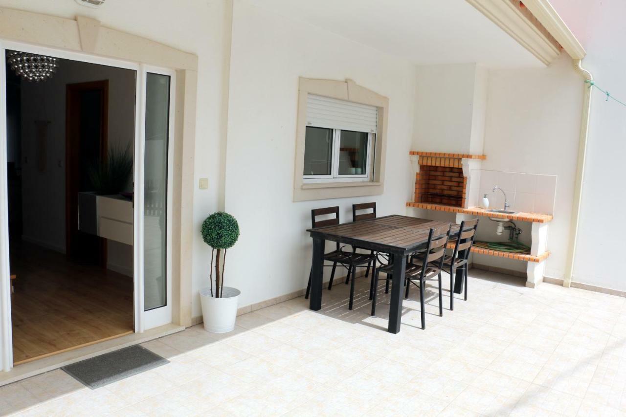 Alice'S House Villa Nazare Bagian luar foto